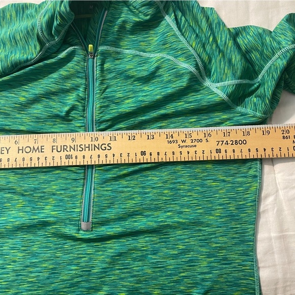 Athleta Women's Green Jacket 1/2 zip lightweight medium - Picture 4 of 4